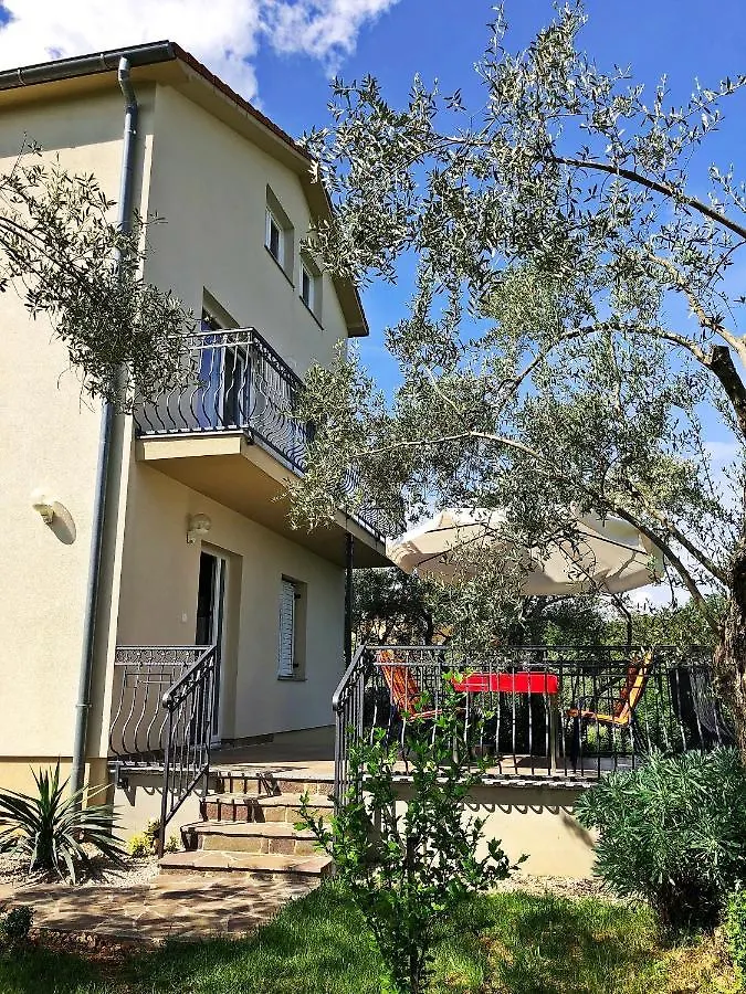 Apartments Milas Malinska Croatia